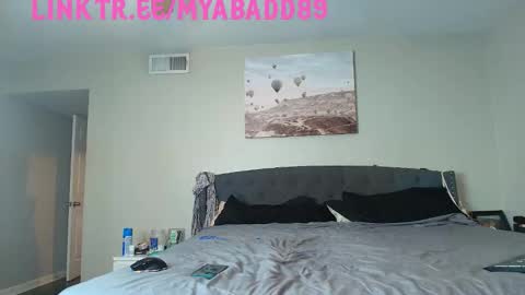 BaddMFUCKER online show from October 2025 07:58:01 PM