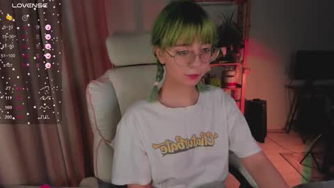 Snapshot of mylaweb chatting on February 2026 11:04:02 PM MylaFlores online show from February 2026 11:04:02 PM