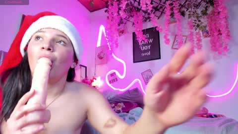 Snapshot of mylittlebunny__ chatting on December 2024 08:27:02 AM helen online show from December 2024 08:27:02 AM