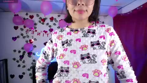 Snapshot of mylittlebunny__ chatting on February 2025 08:44:01 AM helen online show from February 2025 08:44:01 AM