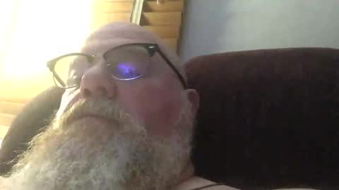 myqueen76myqueen76 online show from April 2026 01:14:01 AM