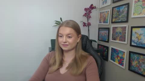 Erica online show from April 2026 12:42:01 PM