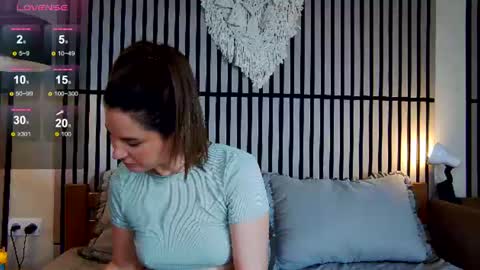 Snapshot of mystique_girl_ chatting on July 2026 04:31:02 PM Angeline online show from July 2026 04:31:02 PM