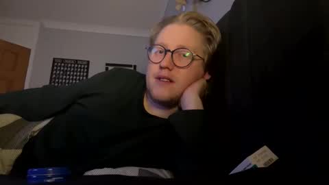 n_ryan98 online show from March 2026 11:43:01 PM