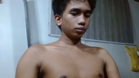 nachos072800 online show from April 2026 01:01:01 PM