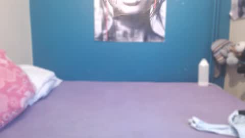 nadinnnea online show from March 2026 09:26:01 AM