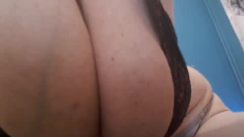 nadinnnea online show from March 2026 09:18:02 PM