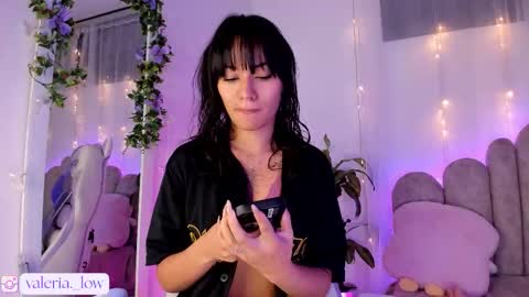 nahialov online show from March 2026 02:04:01 AM