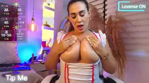Snapshot of nahomiross chatting on July 2026 01:59:01 PM NahomiRoss online show from July 2026 01:59:01 PM