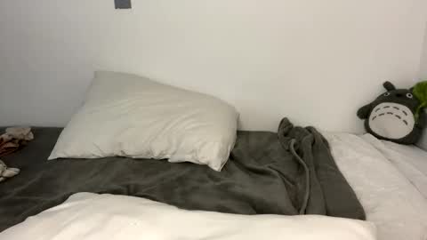 nahomy online show from April 2026 12:16:02 AM