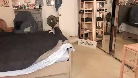 nakedmonkey online show from May 2026 01:11:02 AM