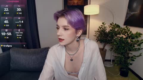 Kate online show from December 2025 12:31:02 PM