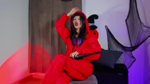 Nana  Natalia online show from October 2025 11:03:02 PM