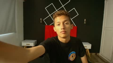 naoki_arai online show from May 2026 12:00:02 PM
