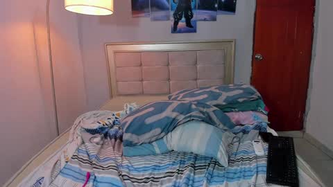 naomi_berckley online show from December 2024 11:19:01 AM