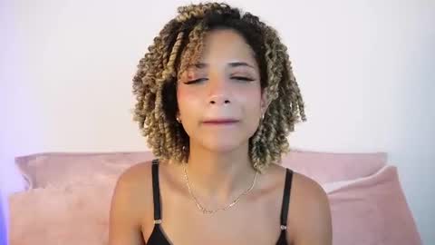 naomidawson online show from June 2026 03:59:02 AM