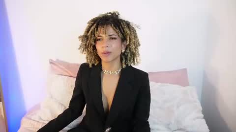 naomidawson online show from June 2026 02:24:02 AM