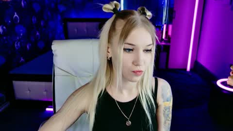 naomihita online show from April 2026 09:53:01 AM