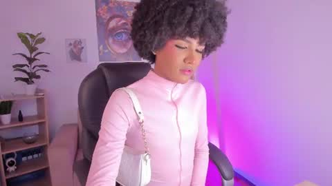 Snapshot of naomisaenz_ chatting on July 2026 02:50:01 AM N A O M I online show from July 2026 02:50:01 AM