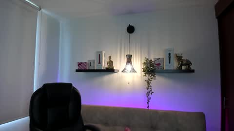 Naomy Stanley online show from March 2026 07:50:01 PM