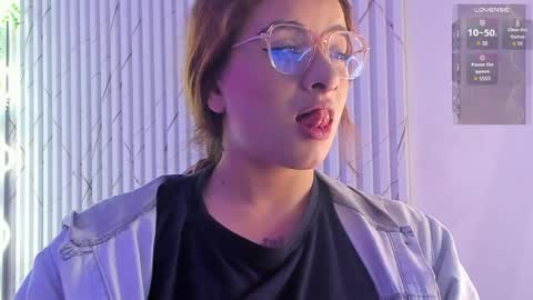 Naomy  online show from April 2026 02:55:01 AM