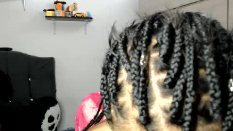 naomylux1 online show from May 2026 03:47:01 AM
