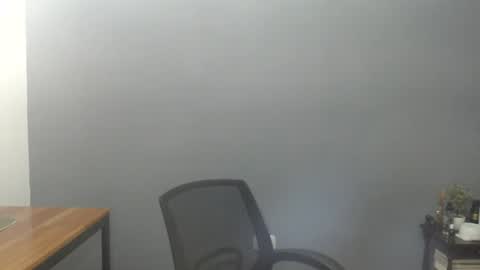 nappadel85 online show from June 2026 11:27:02 PM