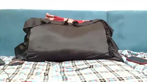 Bella online show from March 2026 08:15:01 PM