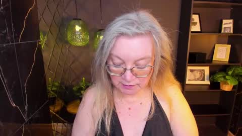 NataliCloud online show from April 2026 07:07:02 PM