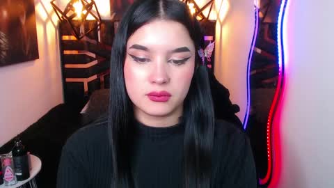 natalie  online show from April 2026 01:42:02 AM