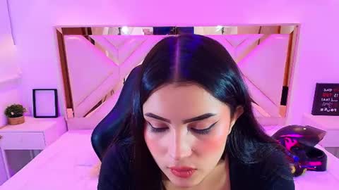 natalie  online show from July 2026 08:00:01 PM