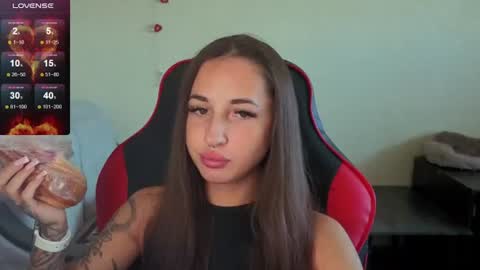 Snapshot of natalyfreman chatting on June 2026 05:30:01 AM Nataly online show from June 2026 05:30:01 AM
