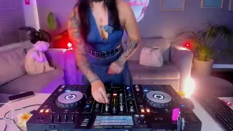nathalia stone  online show from June 2026 02:38:01 AM