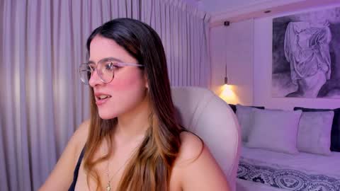 NATHALIE online show from April 2026 11:19:01 AM