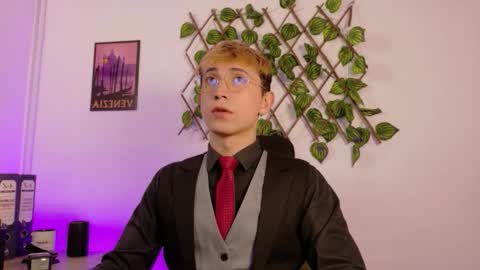 Christopher  Chris online show from February 2026 01:48:02 PM