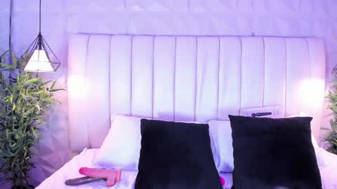 Flor online show from January 2025 01:51:02 AM