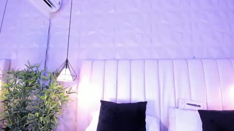 Flor online show from January 2025 02:06:01 AM