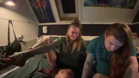 Freyja and Baldur online show from October 2025 01:26:02 AM