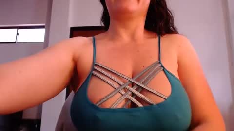 Lilith online show from September 2025 06:18:02 PM