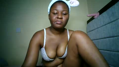 MUMU online show from June 2026 10:08:01 PM