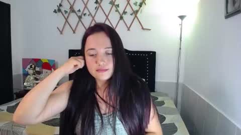 Snapshot of naughtygirl_mmm chatting on June 2026 08:53:02 PM Valeria online show from June 2026 08:53:02 PM