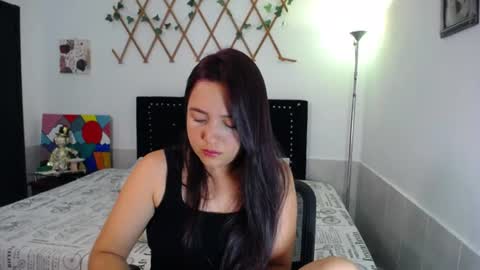 Snapshot of naughtygirl_mmm chatting on June 2026 08:35:01 AM Valeria online show from June 2026 08:35:01 AM