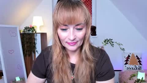 Milana - on air every day except Wednesday from 9 pm to 4 am European time online show from December 2025 08:49:01 PM