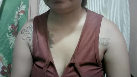 naughtymom_33 online show from April 2026 01:20:02 AM