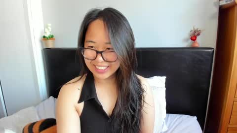 Gigi Chu  online show from April 2026 01:22:01 PM