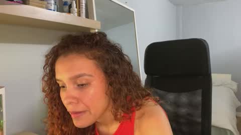 Arantxa online show from December 2025 06:47:01 PM