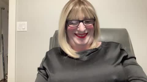 OralFemmeBoy online show from December 2024 12:07:02 AM