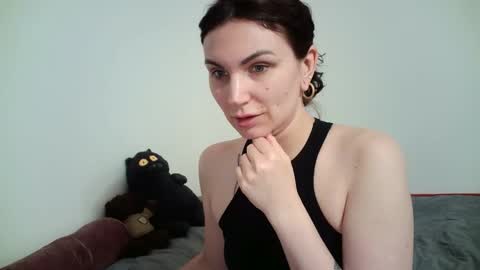 nefertiti_queen online show from March 2026 09:18:01 PM