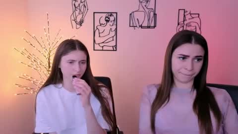 Snapshot of nekky_mouse chatting on July 2026 09:25:01 AM Meow online show from July 2026 09:25:01 AM