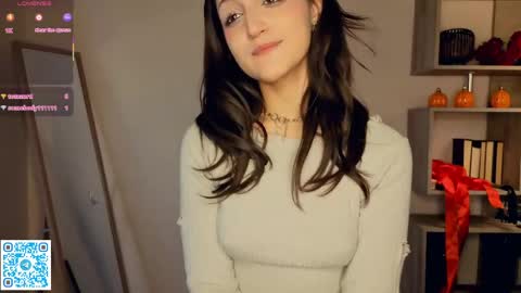 Vicky and Beatrice online show from April 2026 07:25:02 PM